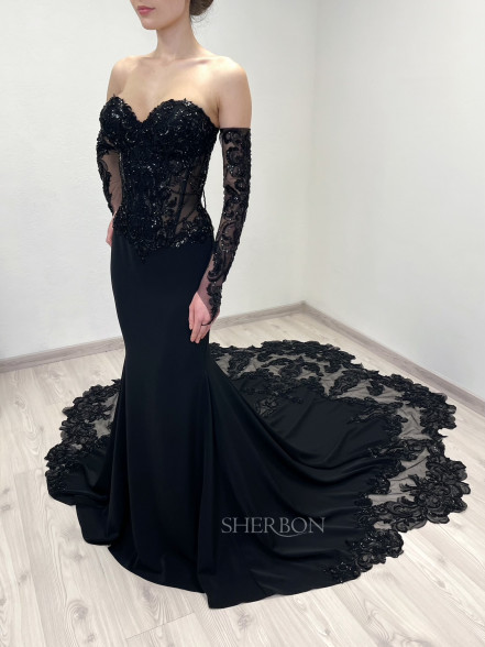 KARTER corset gown with scalloped lace train