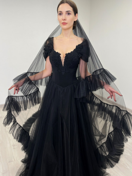 KAREN ruffle tulle veil