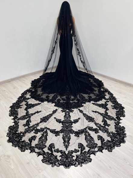 KARTER cathedral veil