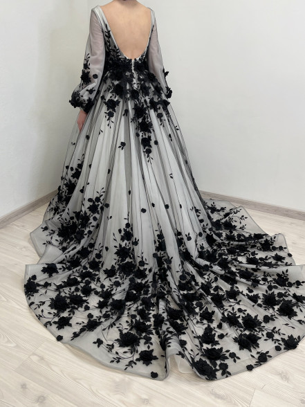 KSENIA black and white 3D floral gown